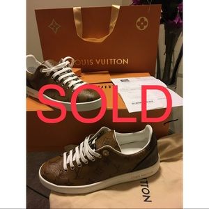 NEW Louis Vuitton low top FRONTROW SNEAKER